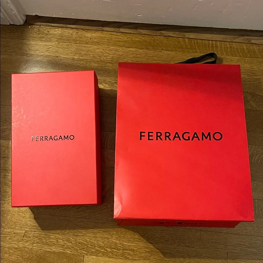FERRAGAMO Iconic Red Shoe Box & Shopping Bag Set - Picture 4 of 4